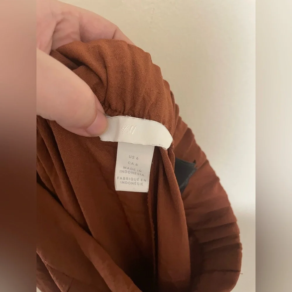 ✨Women’s H&M Flowy Pants Size 6 - Picture 7 of 8